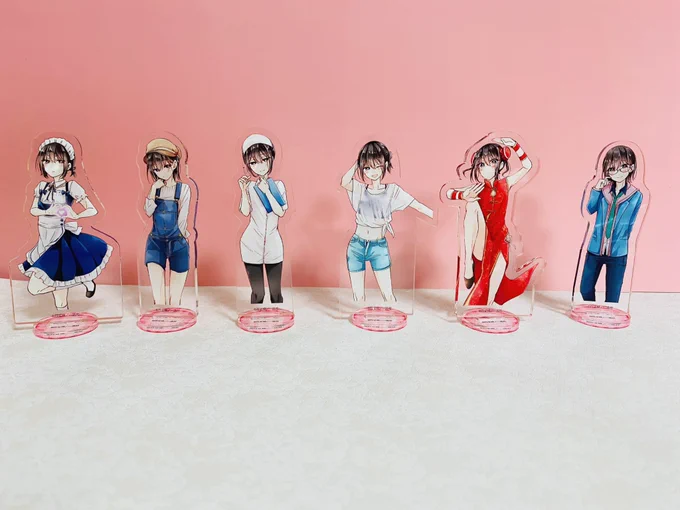 週末&amp;そろそろ冬休みということで、POP-UP SHOPのまいにち日浦アクスタコレクションをご紹介!(通販も始まりました!)邪魔にならない小さめサイズで可愛いです全員並んでるとアイドルグループみたいですね…!日浦坂…おひとつからでもぜひお気に入りのものをゲットしてみてくださいね  