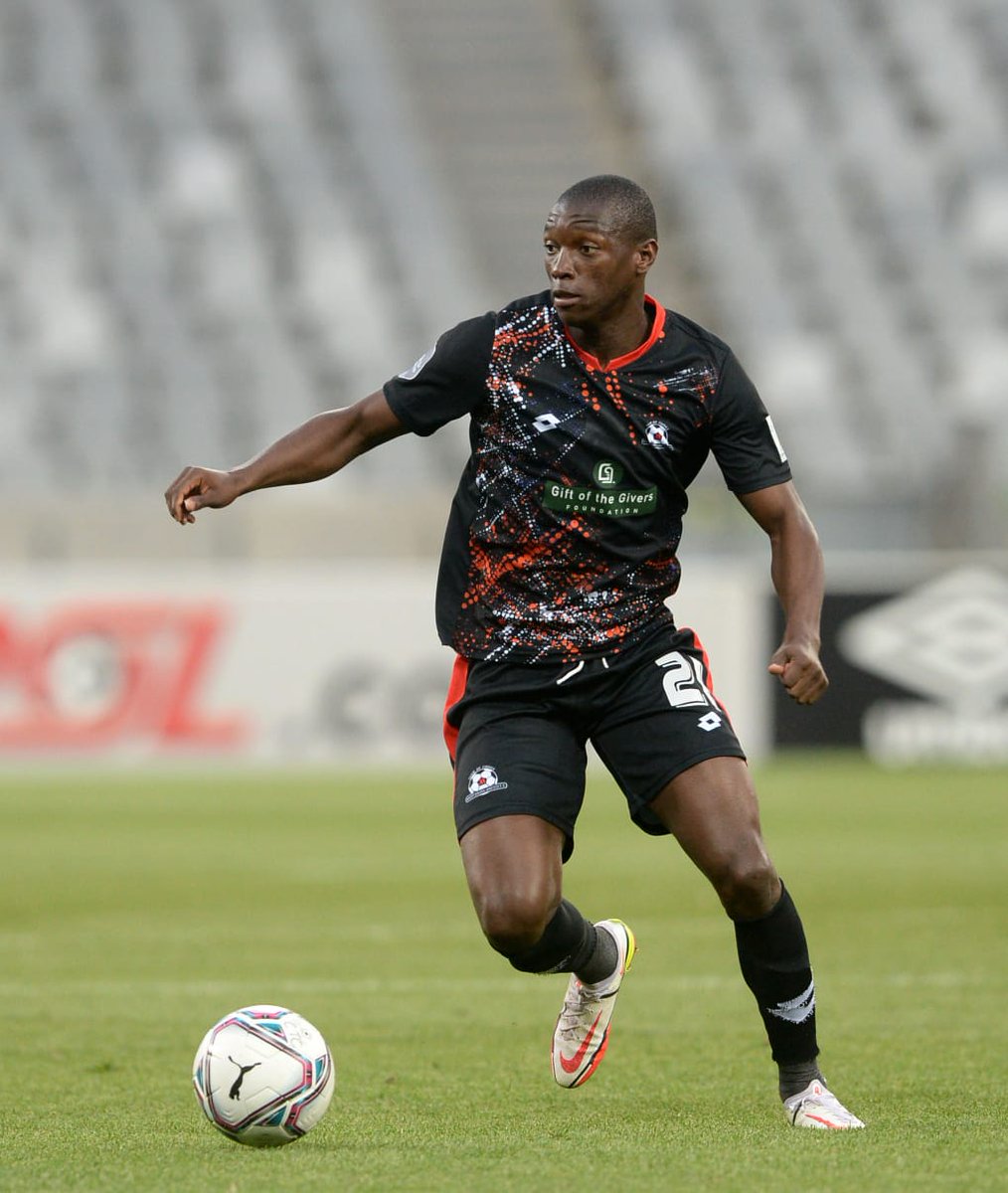 RSAFutbol's tweet photo. Earlier this year Maritzburg United sold Bongokuhle Hlongwane to Minnesota United for a reported 455 k € (R8.2 Million). I would like to know what St. Louis paid Chiefs for Blom considering he only had 6 months left on his contract, but I see the fee is undisclosed. https://t.co/aYjAdrqZ4M