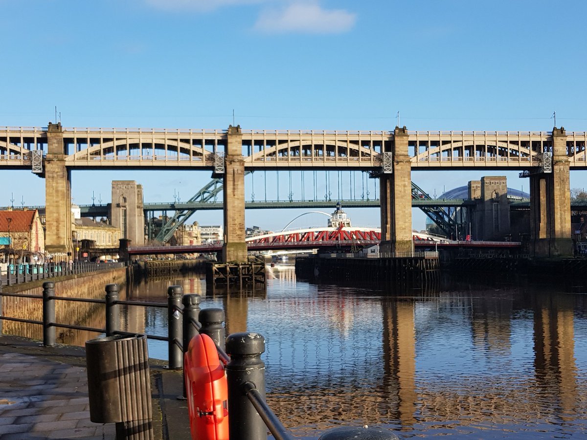 drdavidirwin's tweet photo. Christmas greetings from a very sunny Newcastle! https://t.co/zjkoaLDMrC