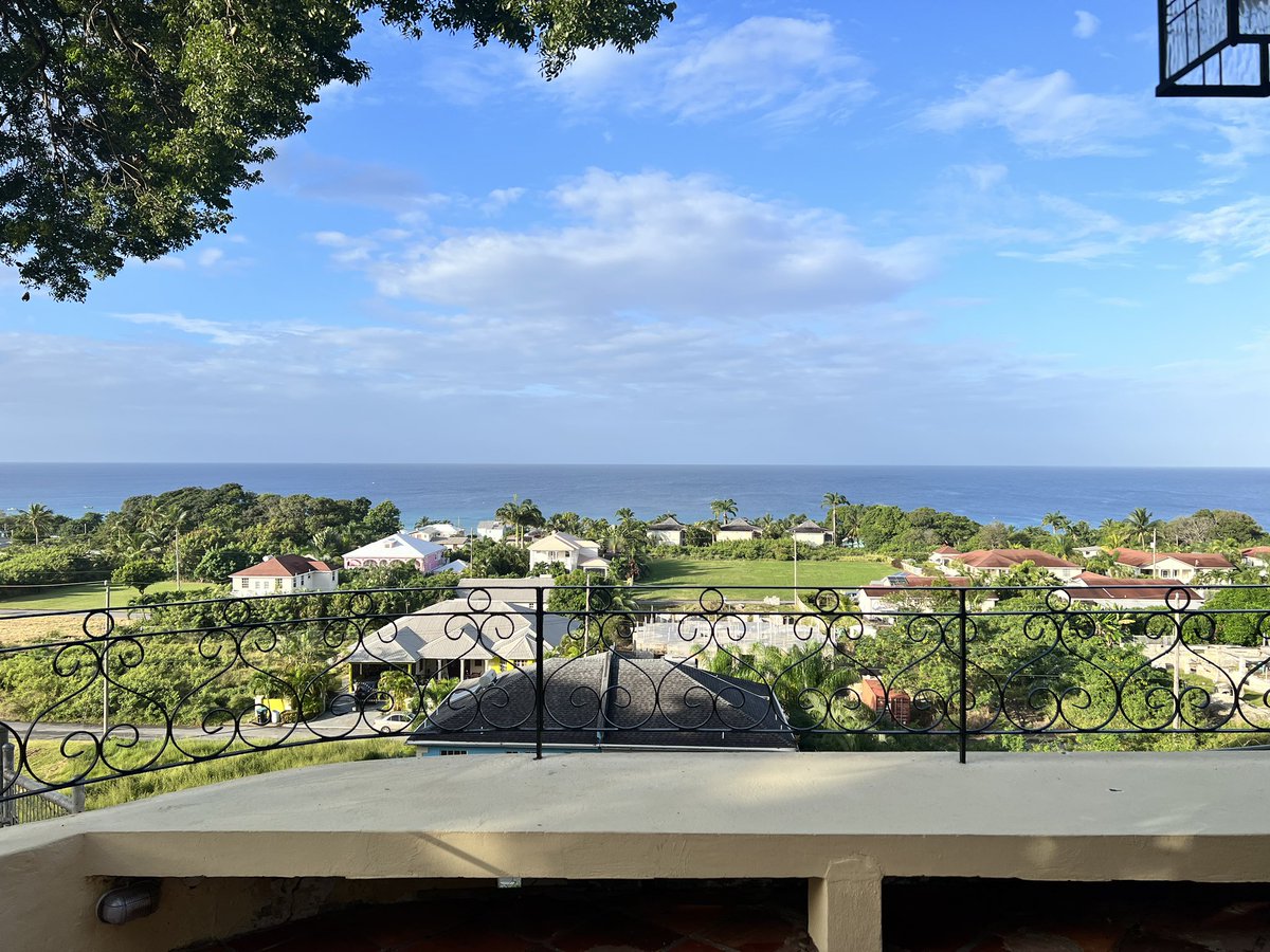 Justin Burke tweet media