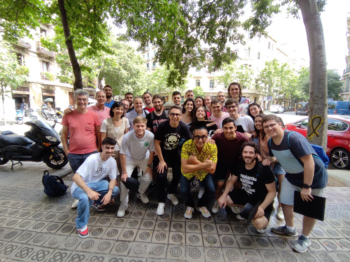 EETAC_UPC's tweet photo. Yesssssss!!!!😀
Andreu @Buenafuente a la nostra  orla de la @EETAC_UPC
✈️📡🛰️
@Berto_Romero
@NaideSabeNada 
@HBOMaxES
@la_ser. 

@ElTerrat @UPCLlobregat @EETAC_UPC https://t.co/TB9PKH05RH