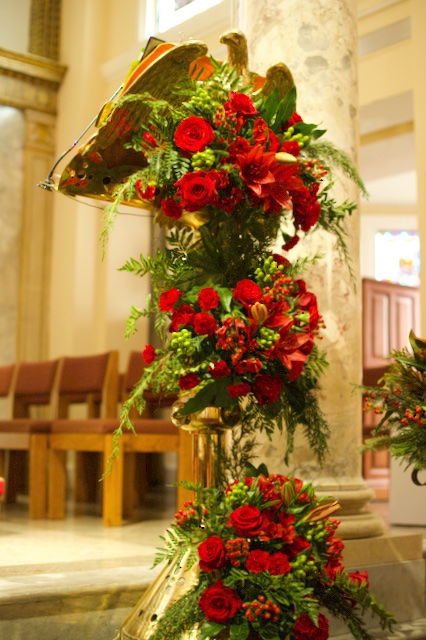 Our Flower Guild is raising the bar this Christmas season. Join us as we celebrate Christmas and see more of our guild's gorgeous creations.