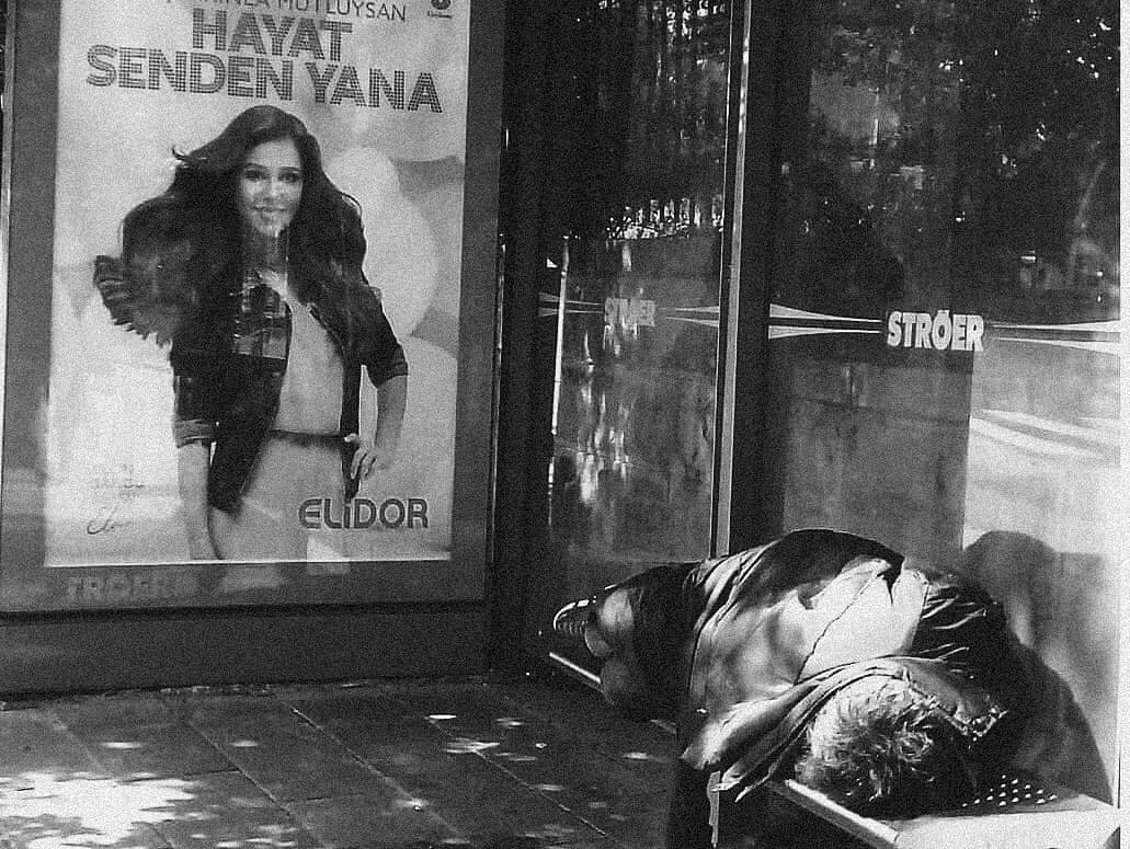 Hayat adil değil...