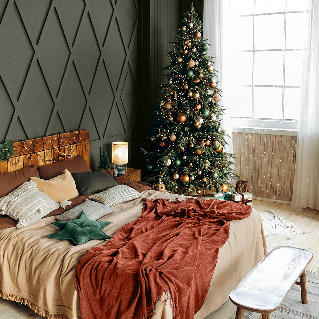 One more sleep until Christmas, we hope you are excited as us 🎄  

Does a Christmas tree belong in the bedroom too? Bridle Path's  (ow.ly/39gQ50M5ncj) deep, warm and mossy tone is the perfect companion for Christmas decorations.