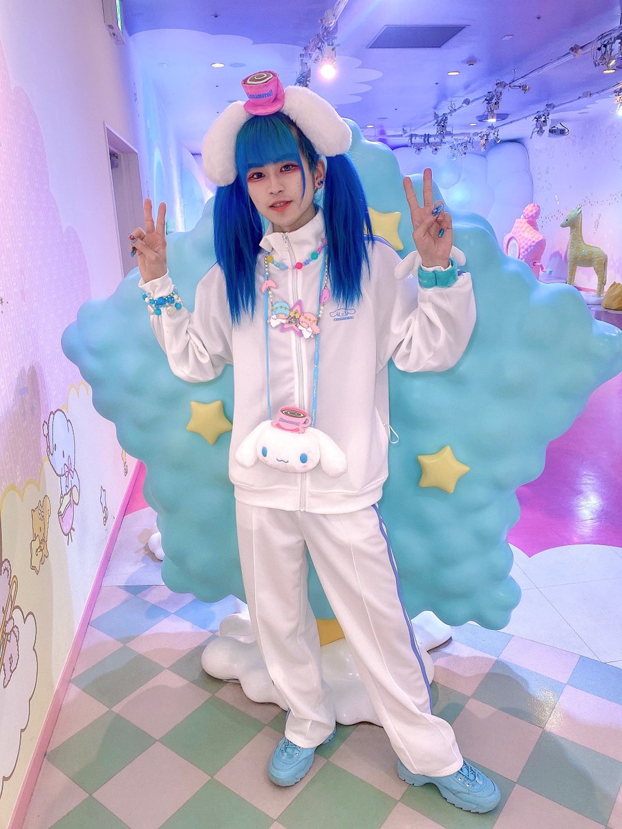 toyboy_daigo's tweet photo. ピューロのオレ全部可愛いくてどれ載せようか迷うから全部載せちゃう🤦🏻‍♂️💙☁️ https://t.co/SaFIXvrJh1