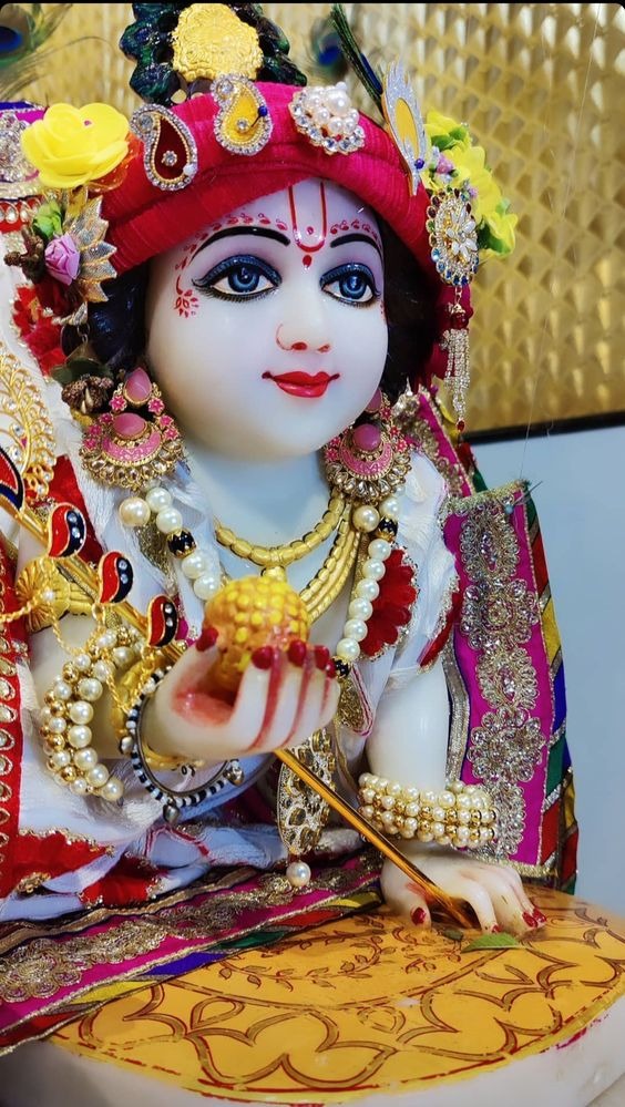 जय गोविंदा जय गोपाला जय भी कोई मुसीबत आई आपने संभाला 🙏🙏