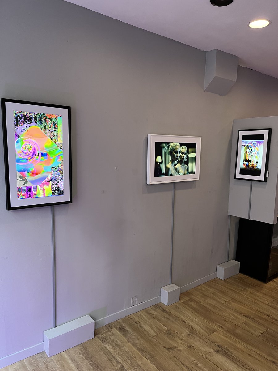 op_enspace's tweet photo. Finish the year with these December new art pieces. Great mix between Dutch <-> International artists and ETH <-> Tez.

Artists
@neurocolor // @kris10roos // @rutgervandertas // @piterpasma // @prostov_gordey // @joncates // @RikOostenbroek // @gmDAOeth // @AsafSlook // @elout01 https://t.co/3VbakewbmV