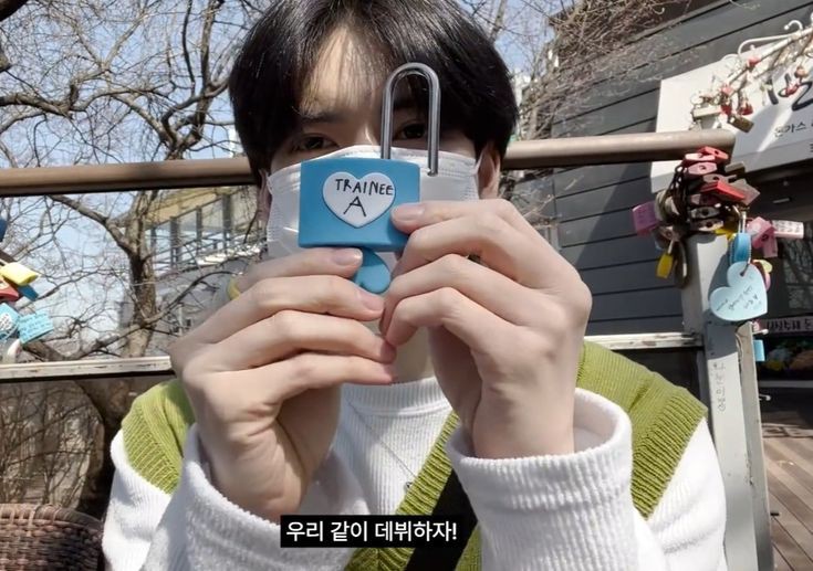 jihooncitayem's tweet photo. what about the plans we made? https://t.co/mrU9xN2k3i