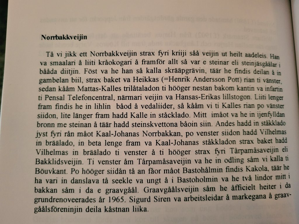KarvinKarv's tweet photo. Julen är om något ett tillfälle att fördjupa sig i hembyns historia. Tror dessvärre det kan vara aningen utmanande för utomstående att förstå allt av innehållet när en del är skrivet på vår fina Pensala-dialekt. 😎 https://t.co/8hklgwfgz7