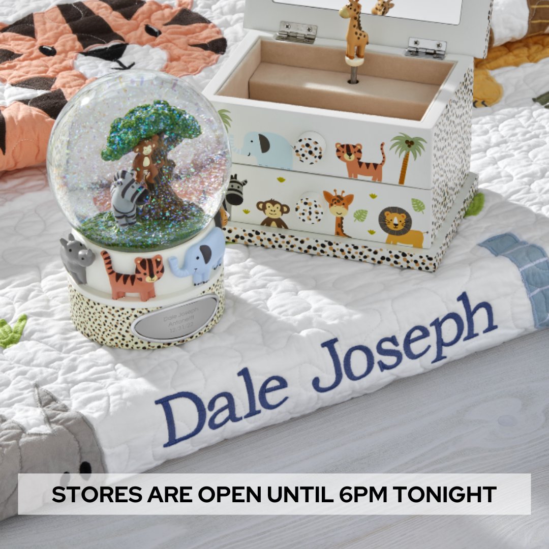 Running out of time? ⏰ Don't panic! We’re here for your last-minute gifting needs that will bring joy to everyone in the family. cstu.io/ab3ac6 

#thingsremembered #holidaygift #christmasidea #gift #christmas #holiday #christmasgift #giftidea #yourgiftsmadepersonal