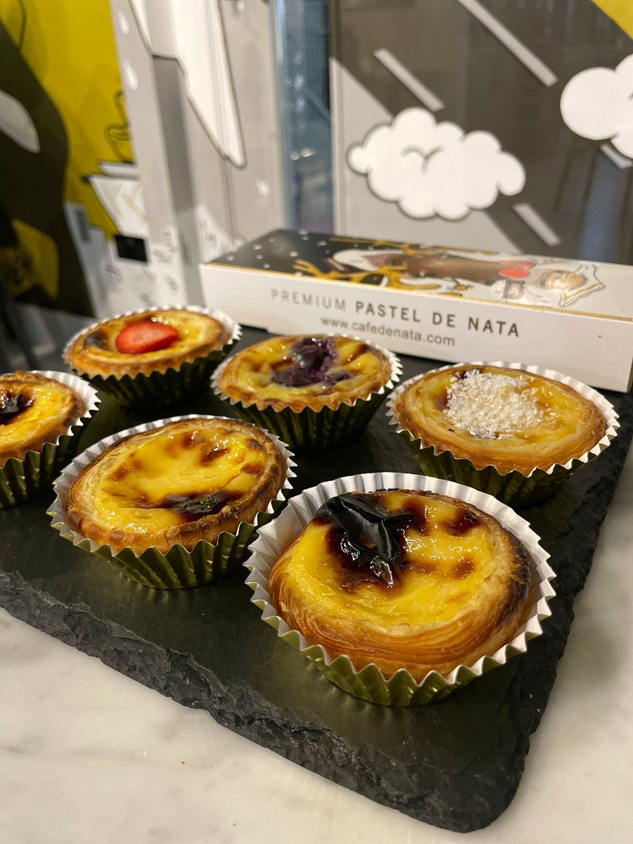 Just a few hours left to order a box of freshly baked natas delivered today on Christmas Eve 🎄Use link in bio and get 25% off delivery. 

#pasteldenata #pasteisdenata #cafedenata #MerryChristmas