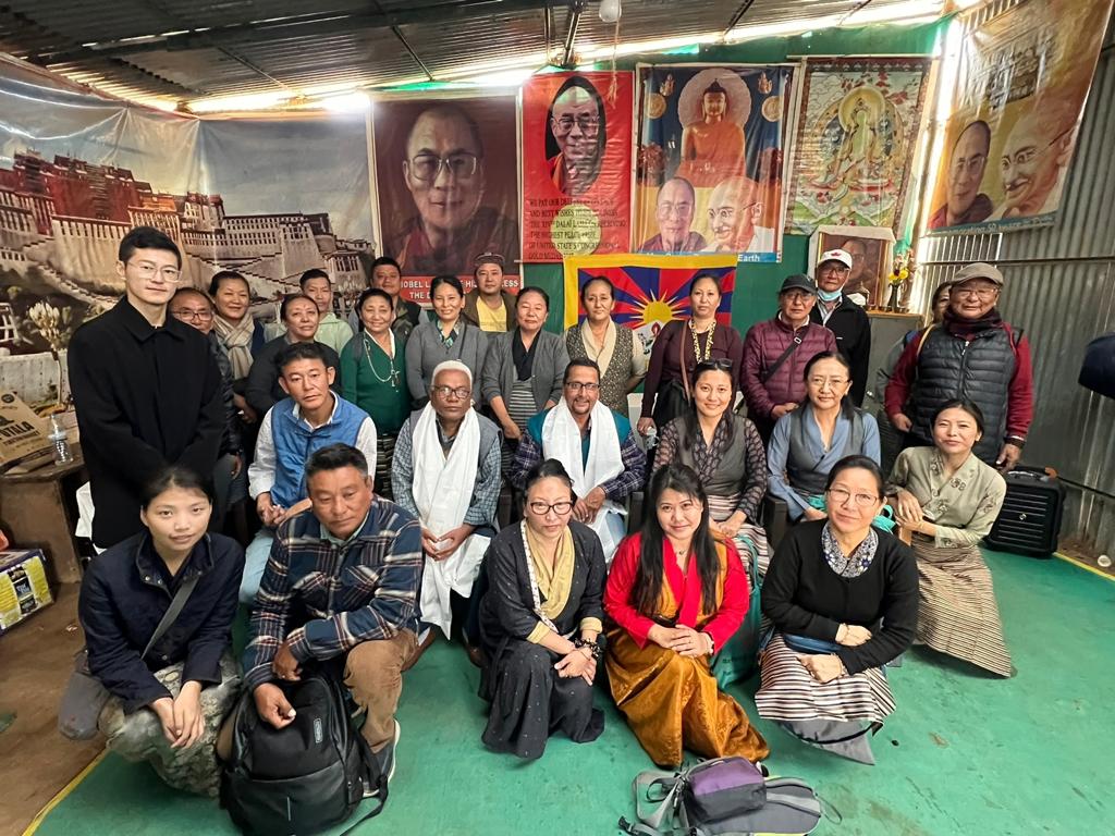 Tibparliament's tweet photo. As per the program of @Tibparliament, parliamentarians Tsering Lhamo and Tenzin Choezin have visited the Tibetan winter market in #Ranchi and spoke to the Tibetan sweater sellers on the current political status of Tibet and the status of campaigns on Tibet's issue from 23-24 Dec. https://t.co/DgVTelIRuB