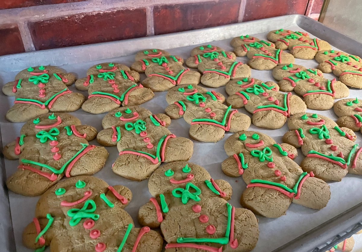 It's Christmas Eve &amp; we are open at both locations until 5pm. We have stopped accepting orders for today but our shelves are packed full of sweet treats. Come see us! #MerryChristmas #Indianapolis #bakery