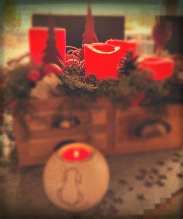 bestatterdueren's tweet photo. Weihnachten? 
Einfach mal spüren, was wirklich wichtig ist…
Frohe Weihnachten… https://t.co/IDQnZnZyzd