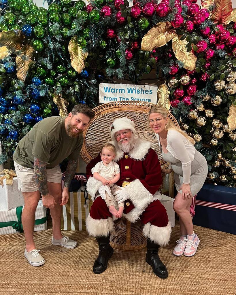 Little man’s first Christmas 🎄🥰❤️