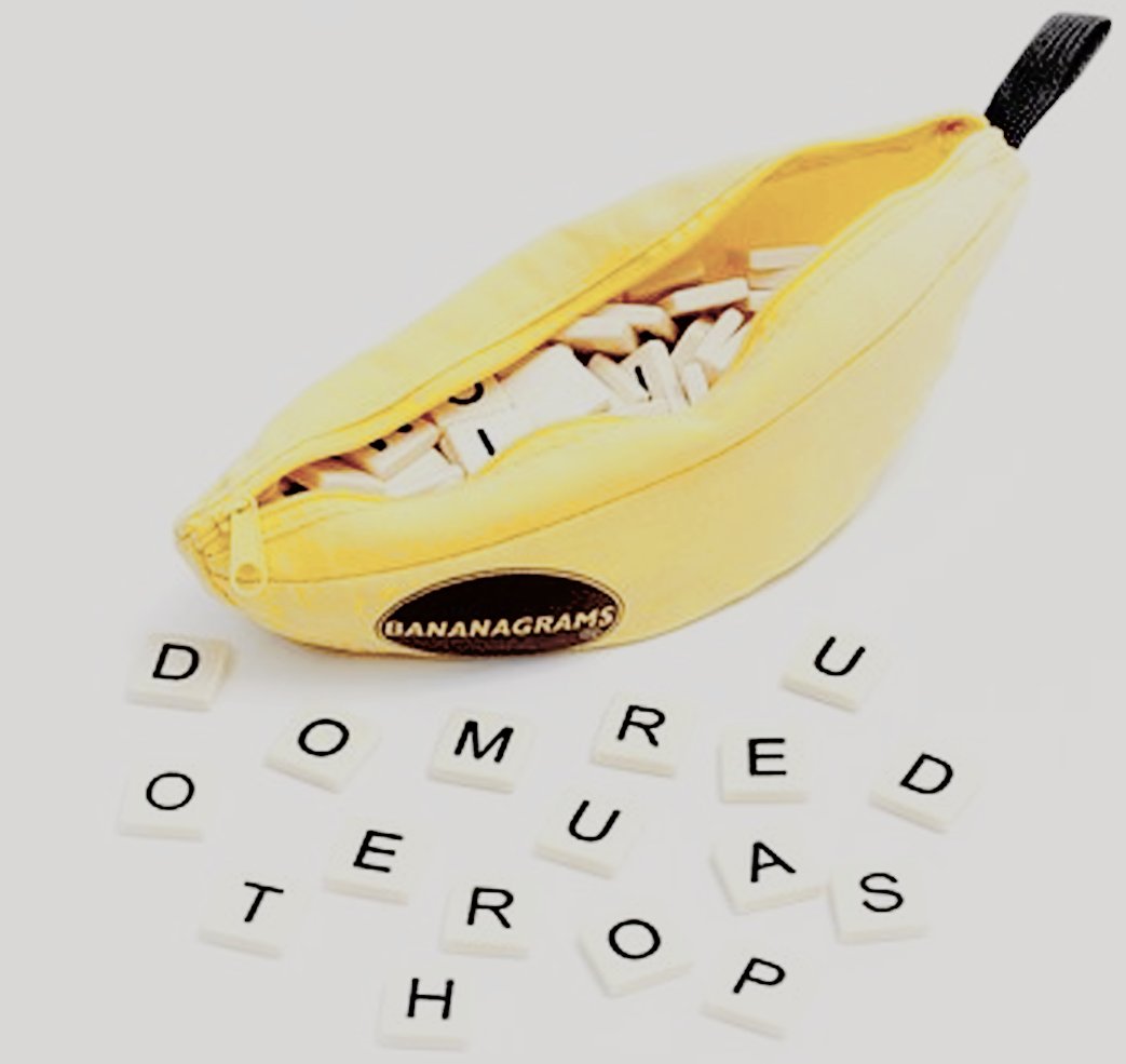 ㅤ

ㅤ  🎄It's christmas (eve) time! @imdvredcvil 
 Tampoco sabía qué regalarte, pero... creo que un traje del color de tus gafas o parecidas a ellas, puede quedar bien. ¡Y un juego de mesa! En las piezas tiene marcas en braille para que puedas jugar también sin problemas.
ㅤ