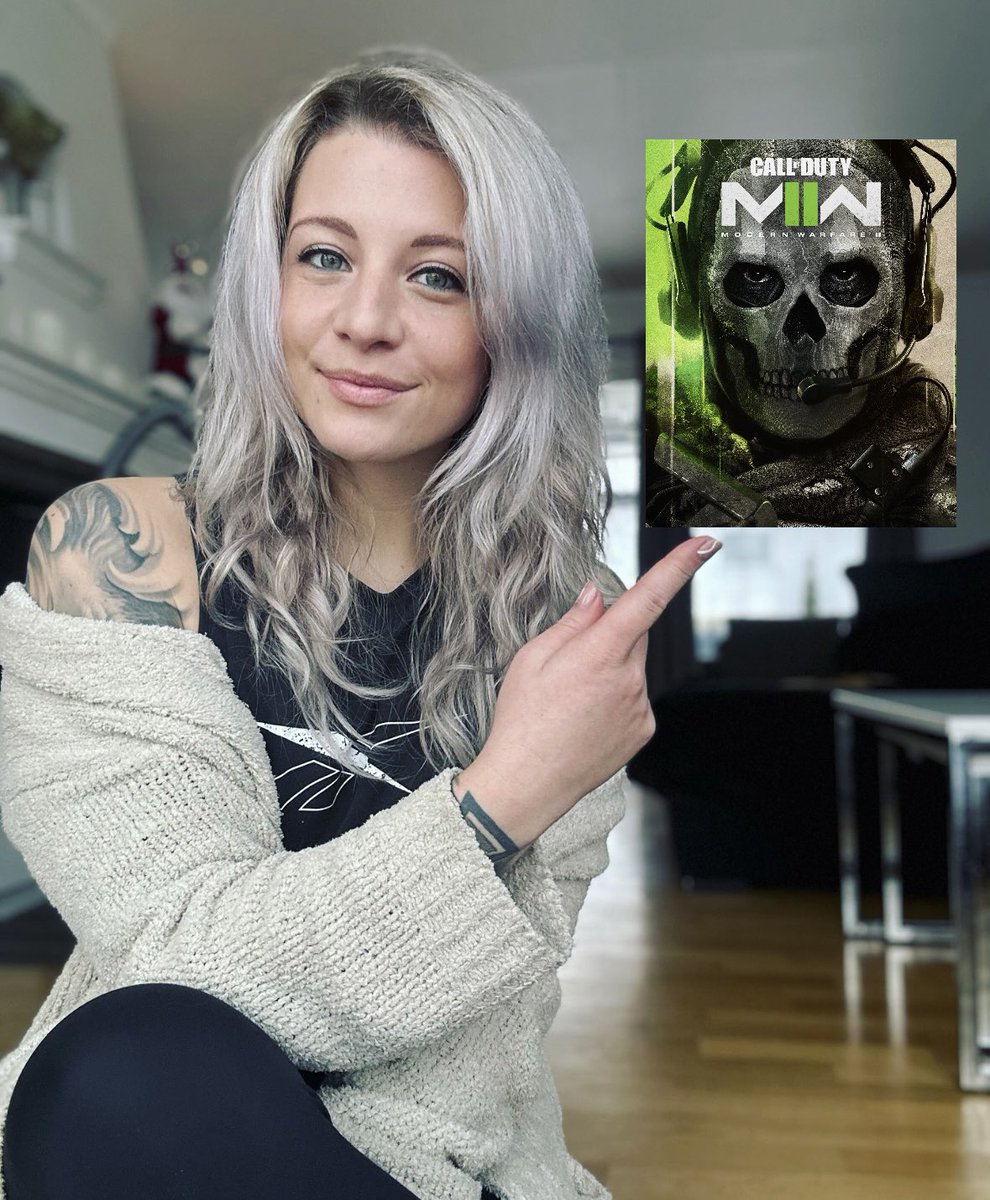 Sunnii2504's tweet photo. It’s Christmas 🎄 Let’s give away two copies of #MWII Vault Edition courtesy of Activision! 

If you want to win Retweet and tag a friend ❤️ [EU only]

Winner will be selected December 27th https://t.co/s7Sl58OgKT