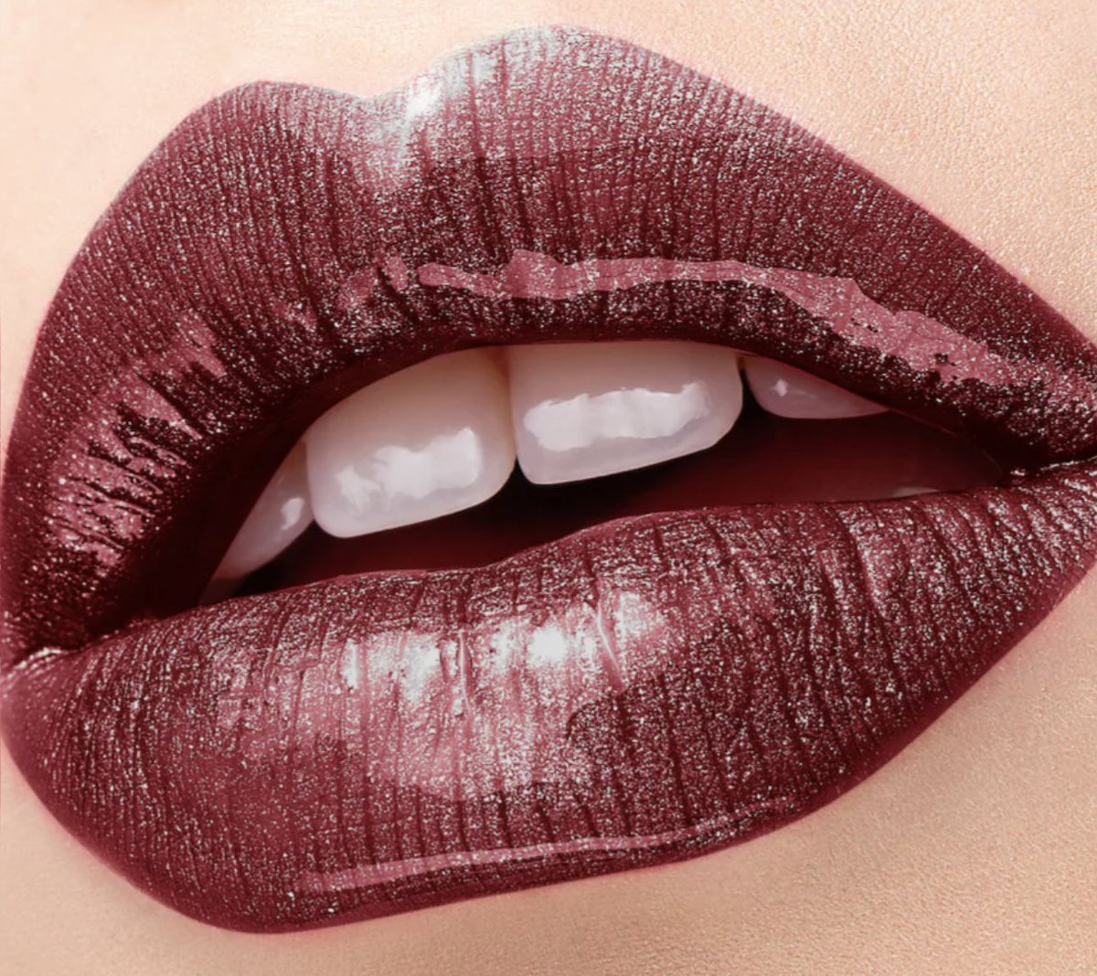 FormulaZBeauty's tweet photo. An irresistible lip and cheek tint infused with nourishing botanicals, purified aqua, and next-generation hydro-ingredients that glides onto lips and blends into cheeks. ✨ #TransformingBeauty #LuxeVelvet

https://t.co/tMf2AI9k4S https://t.co/BRjUr8NigT