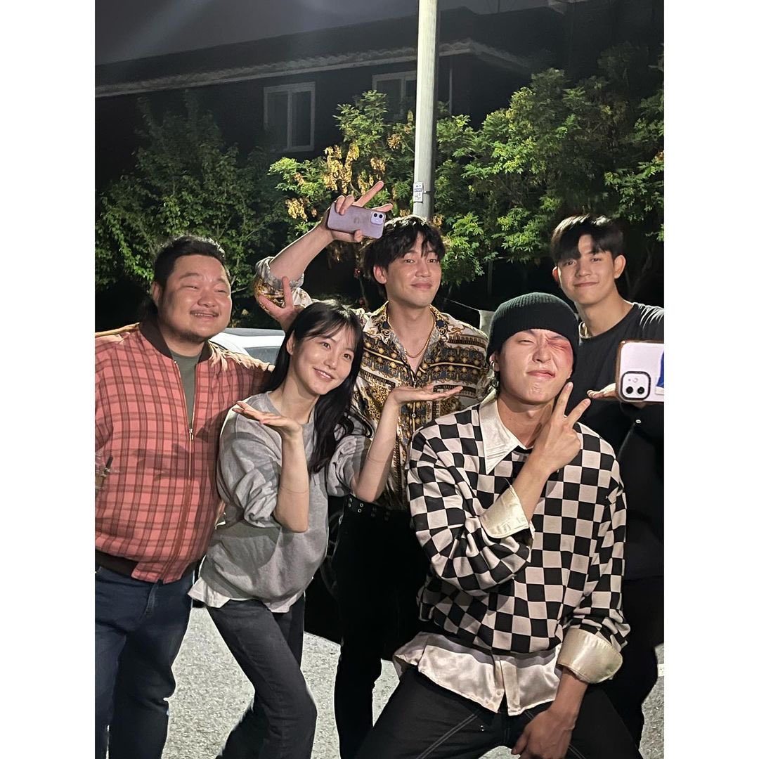 parksolomon_kr's tweet photo. __shinyeeun instagram ❤️

#LOMON #로몬 
#RevengeOfOthers #3인칭복수 https://t.co/gJhYfswt0g