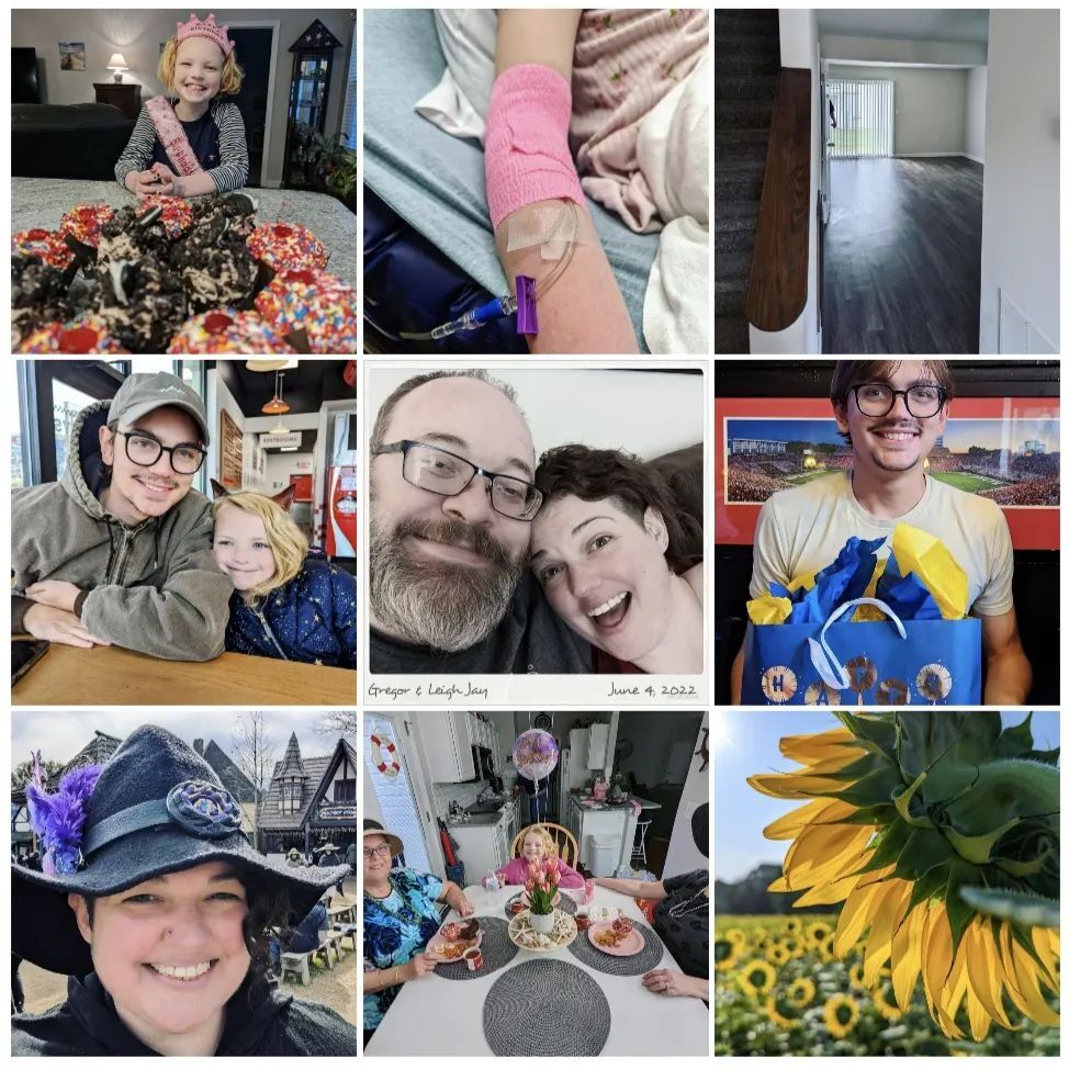ljfullofgrace's tweet photo. 2022's top nine pics: birthdays, happy days, and scary days. https://t.co/x3VZkuGdER https://t.co/InWeGDSpjI