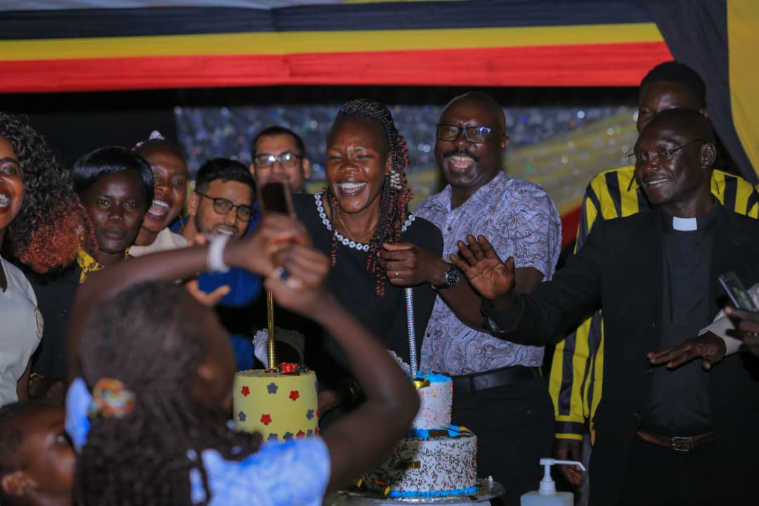 Evelyn AnitE tweet media