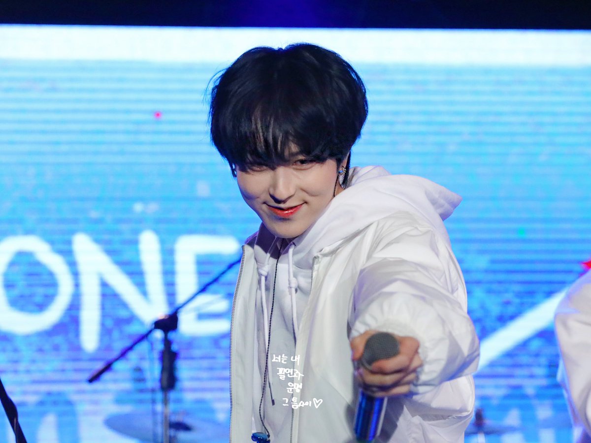 221224 ONE day in the WEnter Pre. 

#ONEWE #원위 #CyA #키아