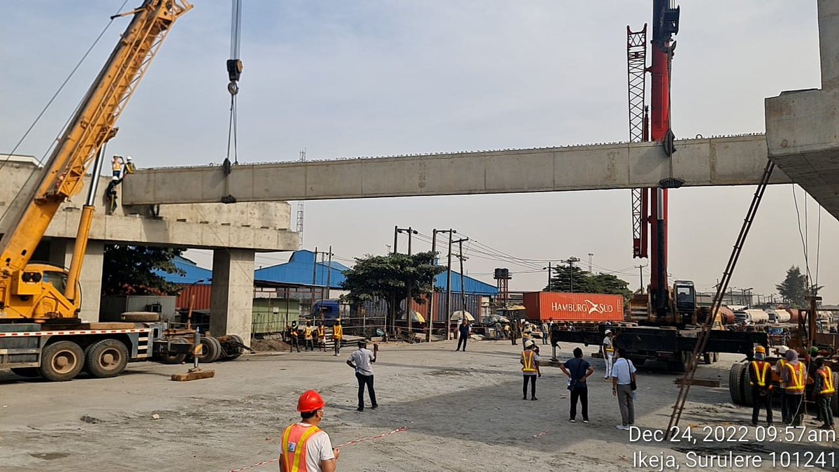 followlasg's tweet photo. 1st beam successfully launched on Apapa bound 2nd Rainbow across Apapa-oworonshoki expressway  for Alaba interchange extension inward Festac
@jidesanwoolu @drobafemihamzat @gbenga_omo @gboyegaakosile @fjaji @Mr_JAGs  @hmokunola_ 
#LASG #ForAGreaterLagos https://t.co/wGPOqcELBe