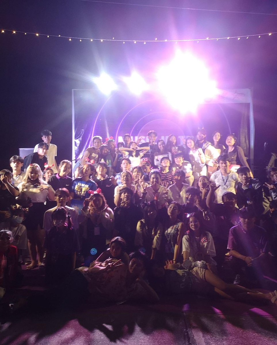 งาน EntBat Music In The Park โปรเจคปี1 คณะนิเทศศาสตร์ สาขาธุรกิจบันเทิงการแสดงและท่องเที่ยว มหาวิทยาลัยราชภัฏรำไพพรรณี จันทบุรี
งานจบไปแล้ว ขอบคุณทีมงานสตาฟทุกๆคนภายในงานนี้ผ่านไปด้วยดี เพราะทุกคนช่วยกัน ถึงแม้จะเจอปัญหา อุปสรรค แต่เราก็ช่วยกันจนผ่านไปออกมาได้ดีที่สุด. #จันทบุรี