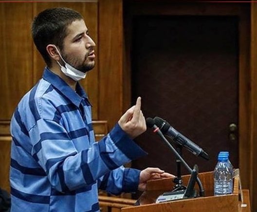 justchangingun's tweet photo. حکم اعدام #محمد_قبادلو از سوی دیوان عالی تایید شد. محمد یک پسر ۲۲ ساله‌ی بی‌گناهه که جانش در خطره. مثل مجید، مثل محسن.
#مهسا_امینی https://t.co/sgF2cF7tZB
