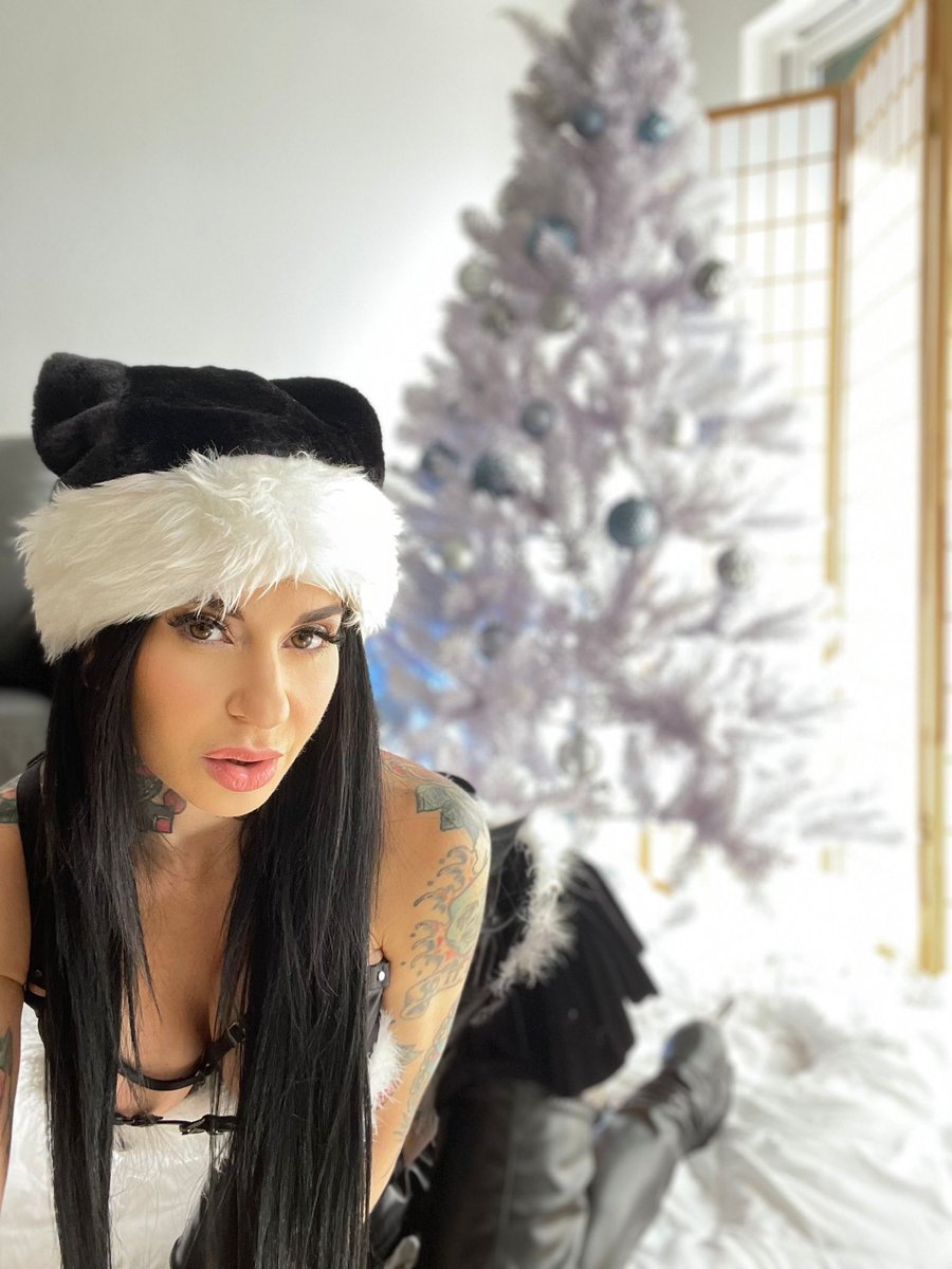 Joanna Angel on Twitter: "POV: I’m the gift you just unwrapped from