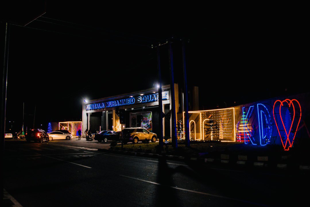 KadunaMarkets's tweet photo. Seasons Greetings residents of Kaduna.

Have you seen the Christmas lights at Murtala Square? 

Don’t forget to stop by and tag us in your pictures 

@tnandul @YemieBakare @sanisuleimanu Gov @elrufai @GovKaduna https://t.co/bYgB0sMepa