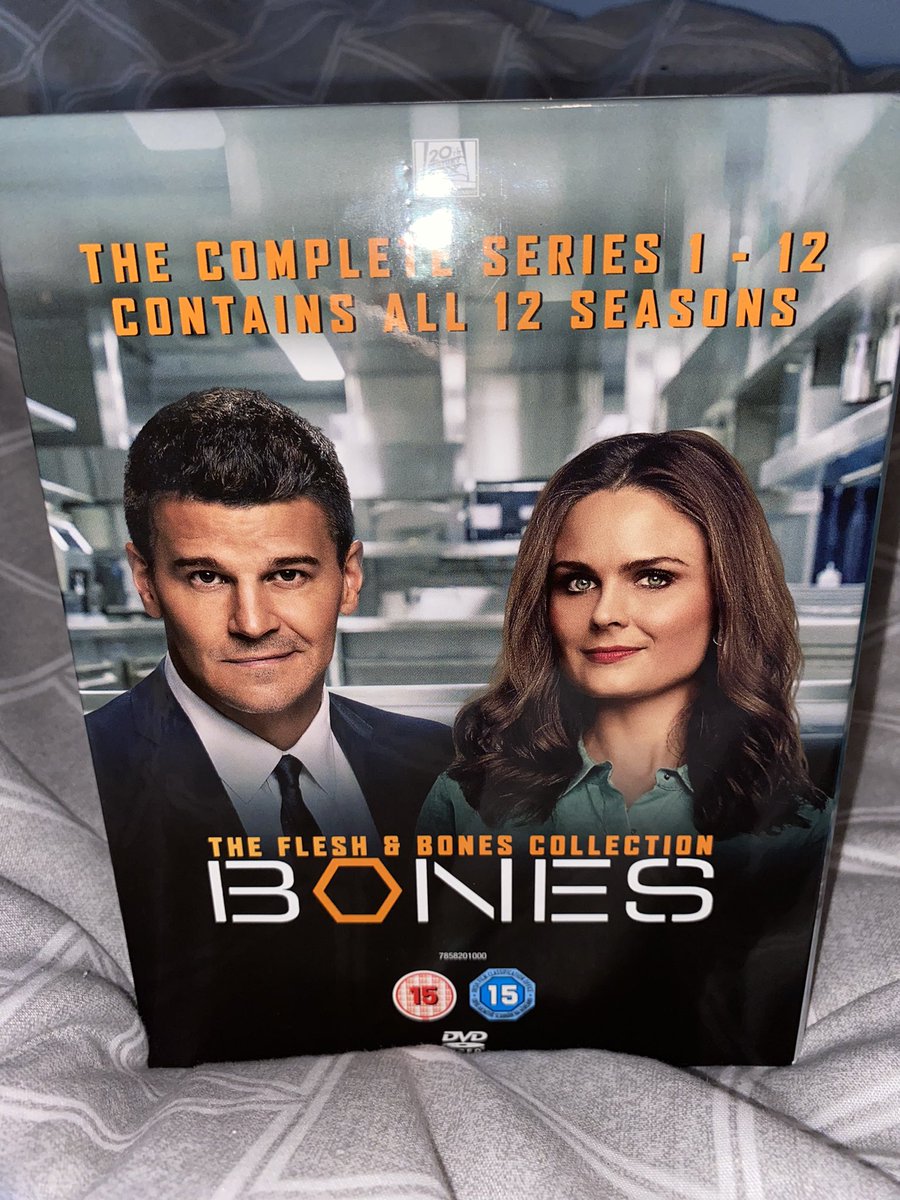 TVShowFanatic1's tweet photo. Bones: The Complete Seasons 1-12 Boxset. #Bones #BonesTVShow #BonesBoxset #TemperanceBrennan #SeeleyBooth #AngelaMontenegro #JackHodgins #CamilleSaroyan #LanceSweets @OfficialBONESTV @EmilyDeschanel #DavidBoreanaz @MichaelaConlin @TJThyne @TamaraTaylor @JohnFDaley https://t.co/Q66EZVwF2L