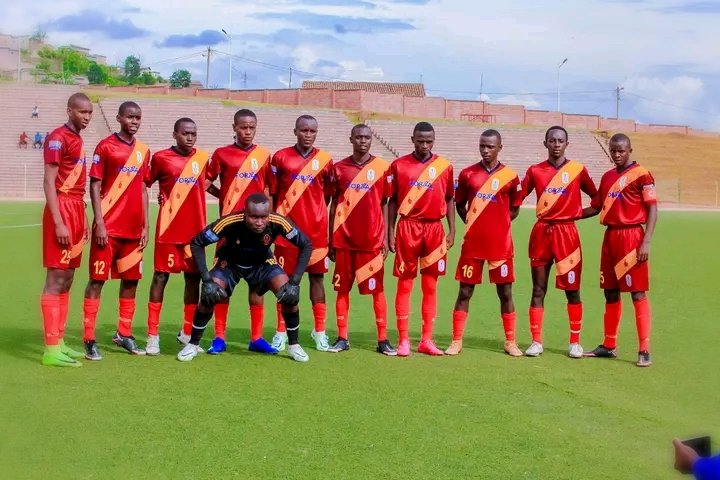 tsindabatsinde's tweet photo. Umukino hagati ya Esperance fc vs Heroes fc uratangiye https://t.co/QnNxqG954J