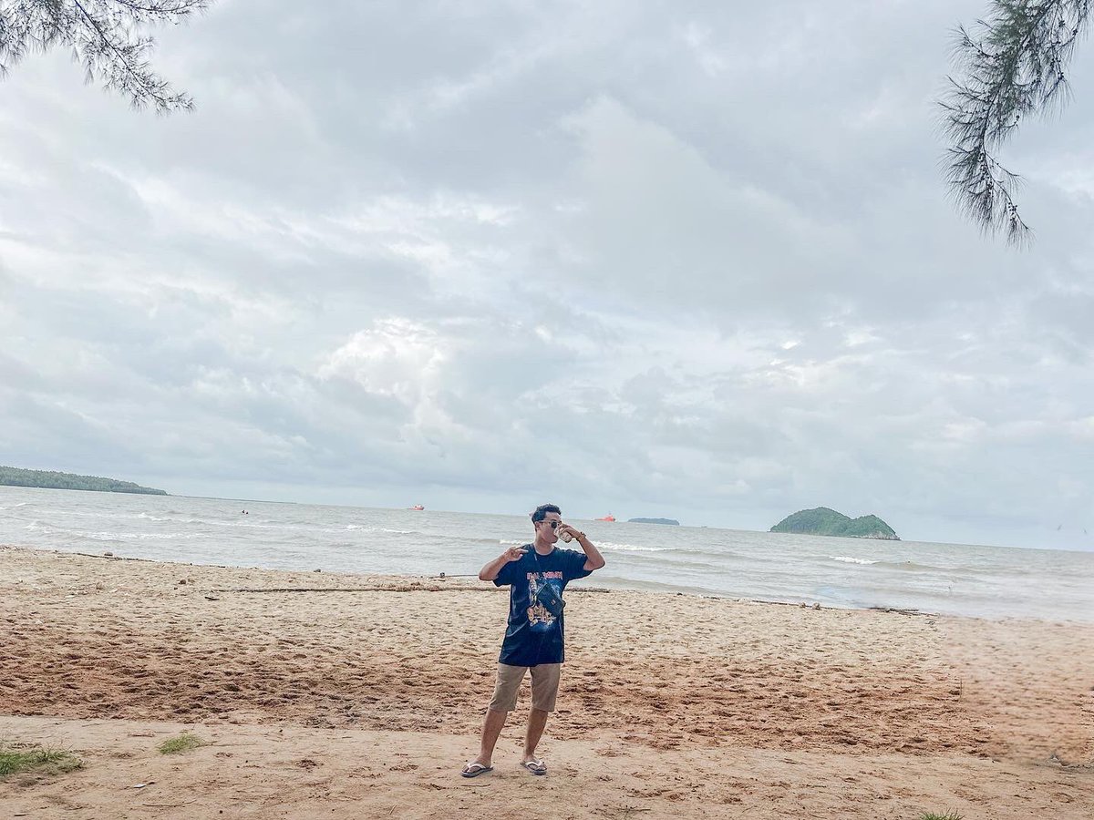 m_ilhamgunawan's tweet photo. ฮันนีมูน 🏖 https://t.co/4c9nEFd2gh