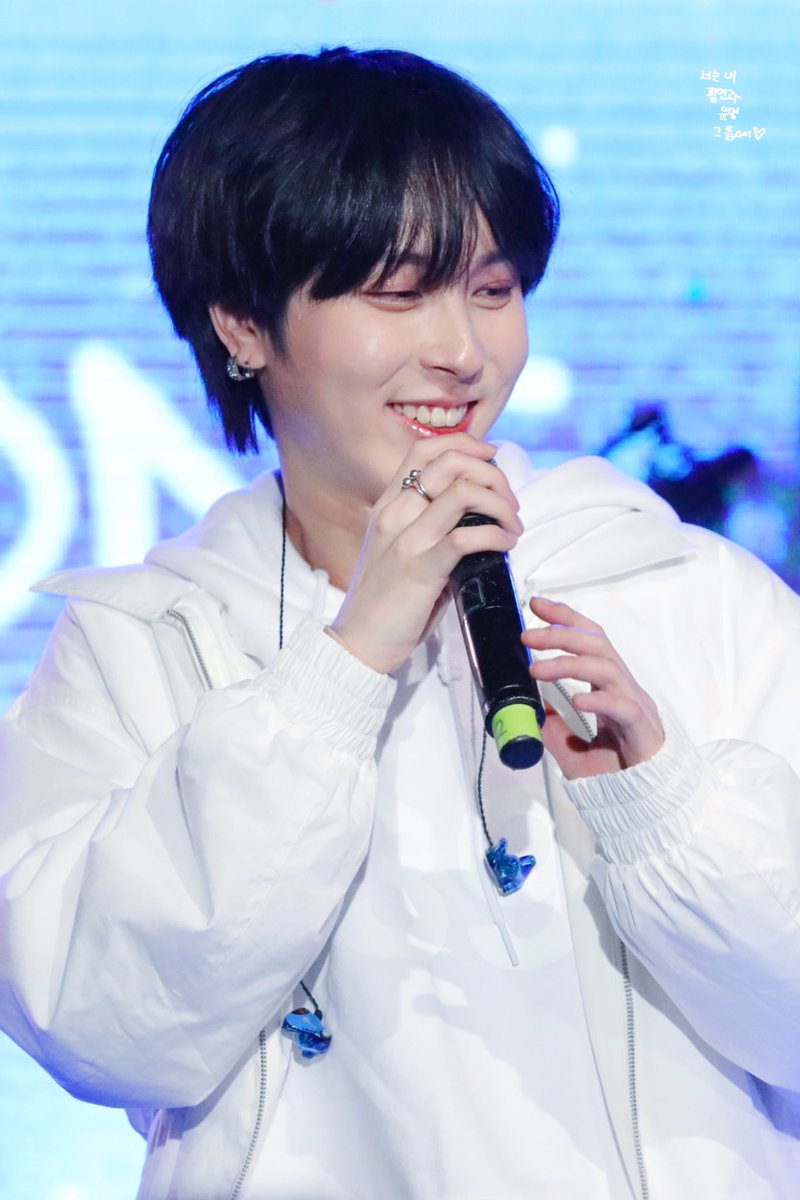 221224 ONE day in the WEnter Pre. 

#ONEWE #원위 #CyA #키아