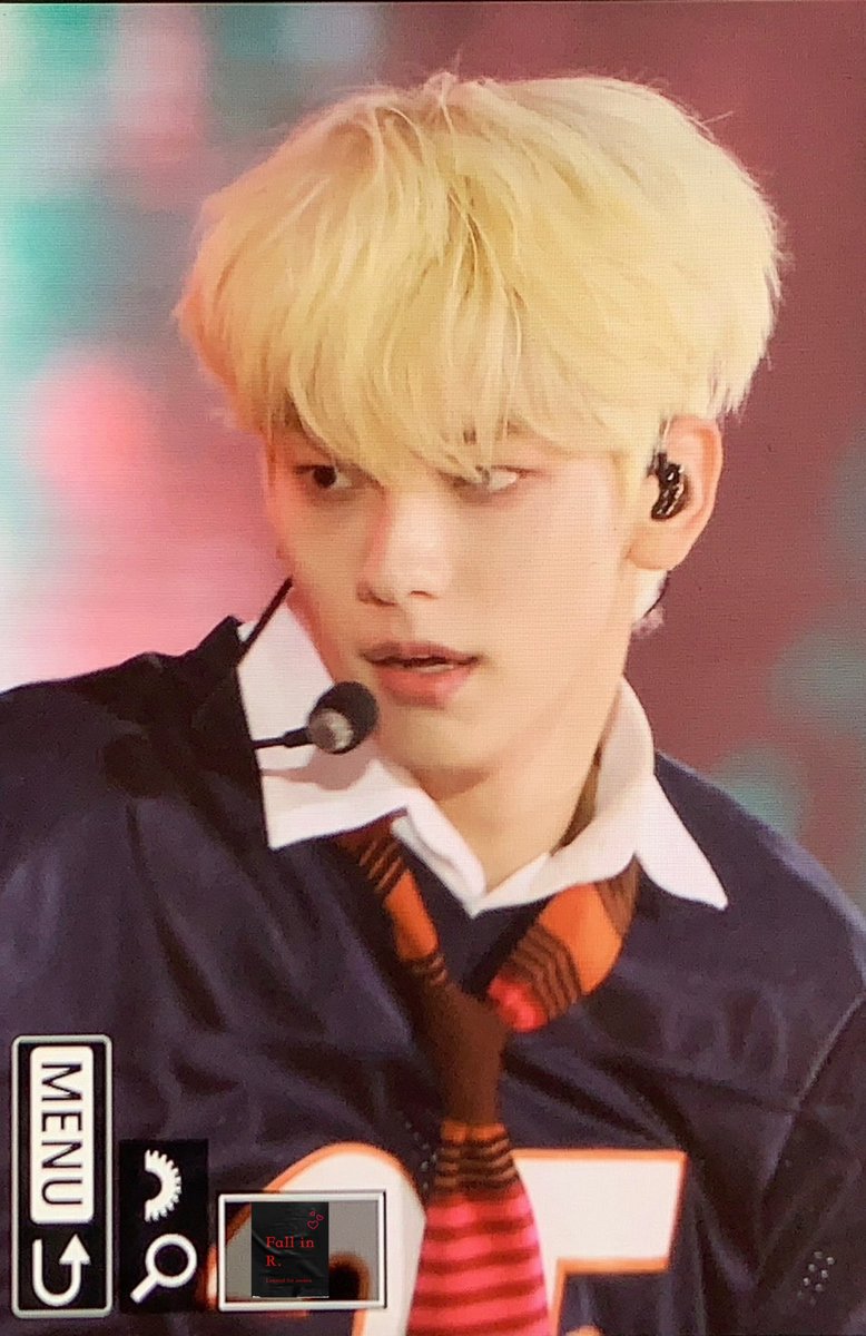 FallinReal1205's tweet photo. -
221224

#최수빈 #수빈    #SOOBIN                 
#TOMORROW_X_TOGETHER      
#TXT      #투모로우바이투게더 https://t.co/rvLnYuHbhJ