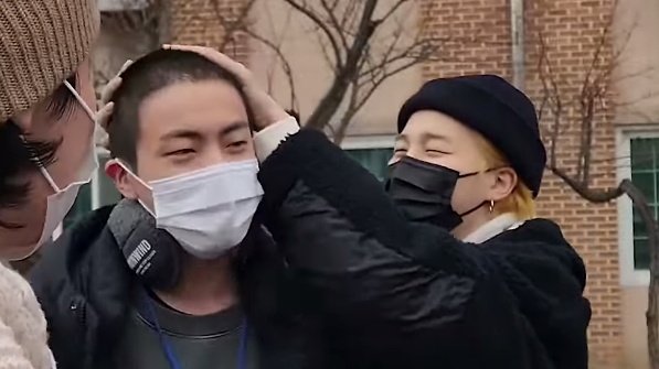 O613file's tweet image. just broke down in tears