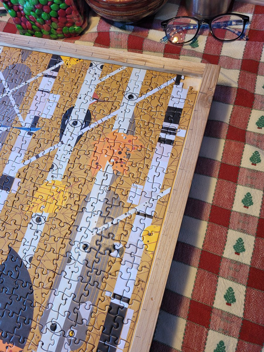 snpetrovic's tweet photo. @PomegranateComm Except for the missing corner piece, my parents and brother really liked this puzzle! https://t.co/R4IMWDrpHM