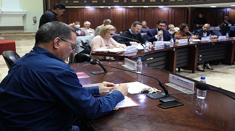 VTVcanal8's tweet photo. Comisión de Economía de la AN cumplió metas trazadas para 2022

#25Dic 

https://t.co/dpsdi6SN8b https://t.co/op4KCBETZ6