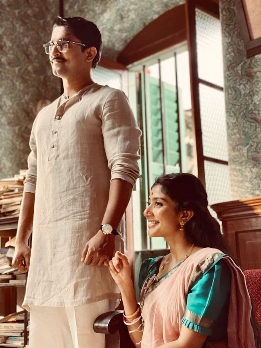 RJaiBalaji2's tweet photo. It's RosieπΉ-Shyaam'sβ Divine love.π₯°
#Rosie Love U bengali beauty.πβ€
Naturalβ @NameisNani @Sai_Pallavi92 #Nani #BlockBusterClassic
#SaiPallavi #1YearOfShyamSinghaRoy
#Maitreyi @Rahul_Sankrityn #ShyamSinghaRoy https://t.co/kg67AVnfXG