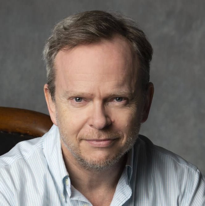 DickensFire's tweet photo. ✨TIM CARROLL’S A CHRISTMAS CAROL✨
@ShawTheatre Artistic Director #TimCarroll talks about the process of adapting two different A Christmas Carols for the stage …
https://t.co/51B9Q5Djtp https://t.co/7q9tSgwq9K