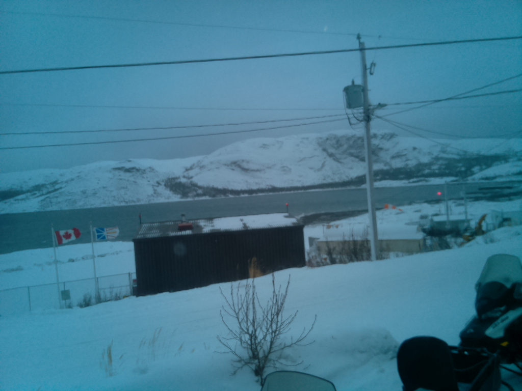 NainWxPxBot's tweet photo. Good Afternoon, this is the current weather conditions at YDP as of Sat Dec 24 14:40:07 2022: -2°C, Light Snowshower, Wind ESE 54  gust 69 km/h https://t.co/K2jZbVPDaj