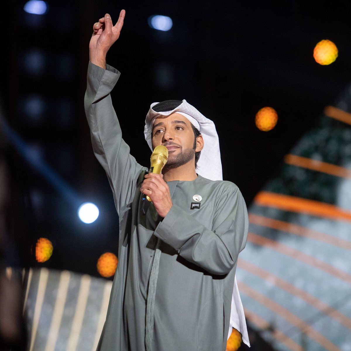 جديد صوت الإمارات #ترحيبة_غيم
من أشعار سمو #الشيخ_حمدان_بن_محمد بن راشد آل مكتوم - #فزاع
الحان: سفير الألحان #فايز_السعيد
غناء: الفنان #عيضه_المنهالي
<a href="/Eida1Almenhali/">عيضه المنهالي | eida almenhali</a>
<a href="/HamdanMohammed/">Hamdan bin Mohammed</a>
youtube.com/watch?v=yLuyAj…