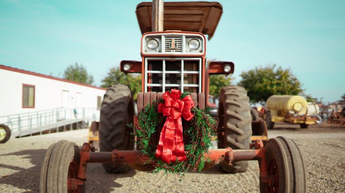 mercedcollege's tweet photo. Happy Holidays! Merced College campuses will be closed through January 2. Operations will resume January 3. Have a safe and happy holiday season Blue Devils! https://t.co/KpAcgOmyuL