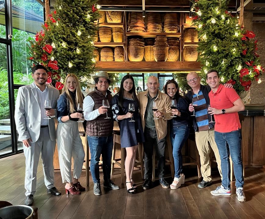 LaborGG's tweet image. Desde #LaborGG y #MGA les deseamos una #FelizNavidad.