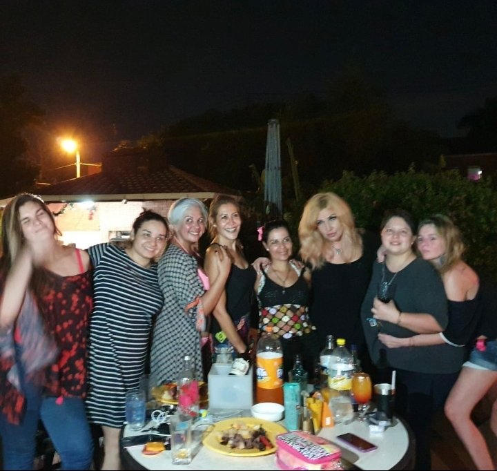 Hugocabelho's tweet image. El equipo katî les desea Feliz navidad. 
- Vane plan cóndor 
- La renga saucedo 
- Rocio la Negra
- Milva Gauto 
Y las demás seccionaleras 
@edithortizg @HugoPortilloPY @Rocio_La_Blanca