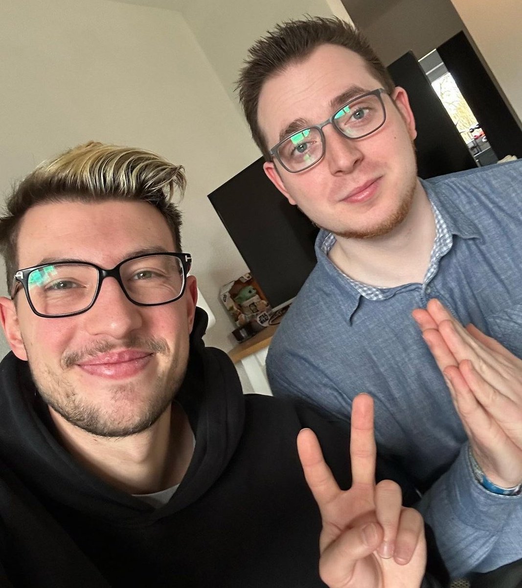 FROHE WEIHNACHTEN, FAM! ✌️🙏

#HBz #HBzMusic #HBzRemix