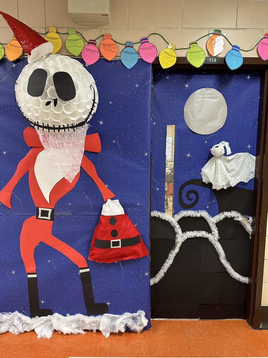 MS137Heroes's tweet photo. Some of our first place winners in this years holiday door decorating contest !! https://t.co/mxp2SWXYaj