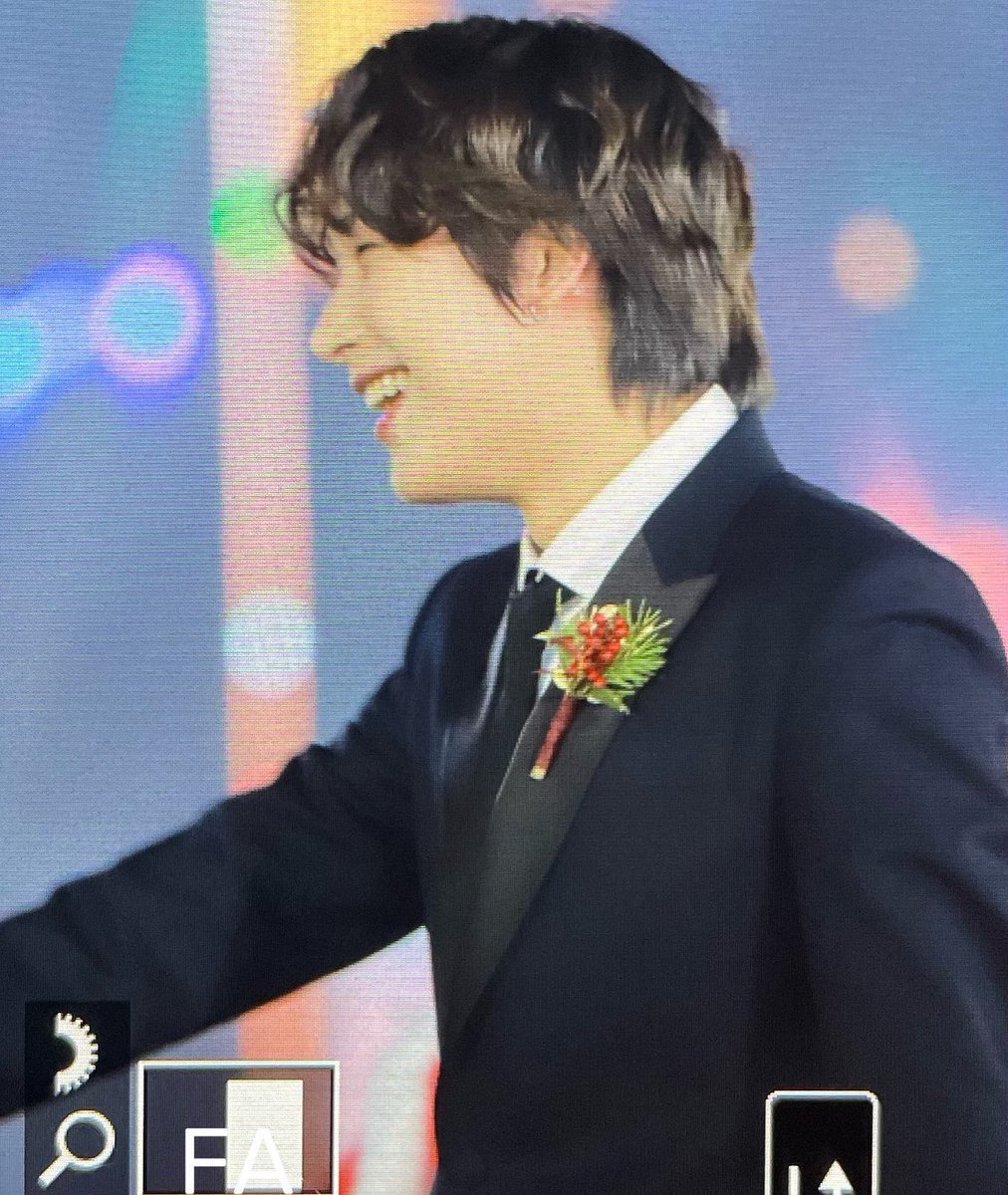 enhalynnie's tweet image. SUNOO’S SMILE WHEN HE SAW HIS HANBIN HYUNG😭😭😭😭