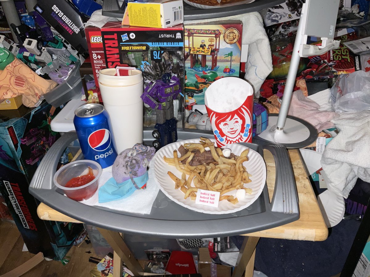 Transfan2's tweet photo. @NightShiningPR @JesseWittenrich @Botcon
Puggle IDW Galvy:Ivisited #TransformersShatteredGlass Universe Again! Today+Saw #OptimusPrime Again!We Saw Lunch From @Wendys & @Arbys #115! #PugglesTalk #Transformers #ShatteredGlass #ShatteredGlassOptimusPrime #GalvySG #FunSGPrime🎄🕎 https://t.co/3yzEYVpHXX